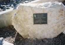 Uncompahgre Valley Chapter Dedicates Bronze Plaque