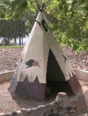 Uncompahgre Valley Chapter Dedicates Bronze Plaque